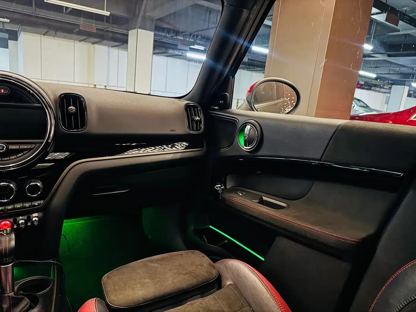 MINI JCW COUNTRYMAN 2018 2.0T JOHN COOPER WORKS ALL-IN — миниатюра 12