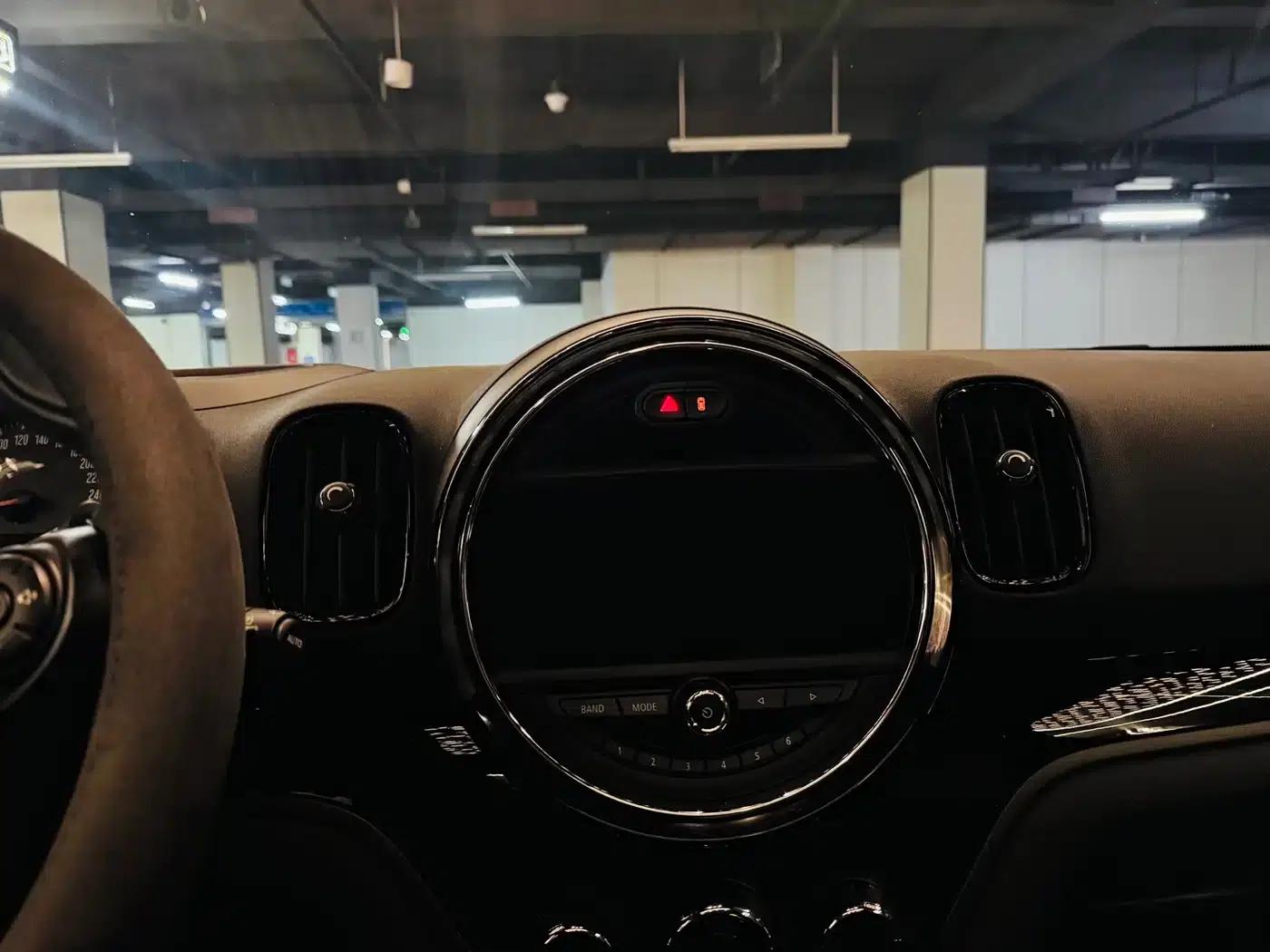 MINI JCW COUNTRYMAN 2018 2.0T JOHN COOPER WORKS ALL-IN — миниатюра 14