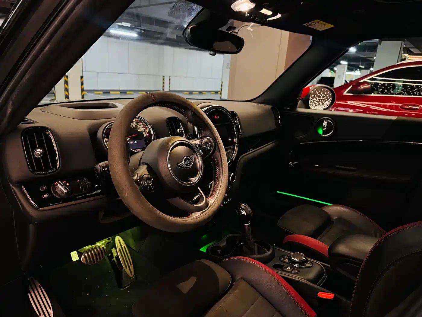MINI JCW COUNTRYMAN 2018 2.0T JOHN COOPER WORKS ALL-IN — миниатюра 7