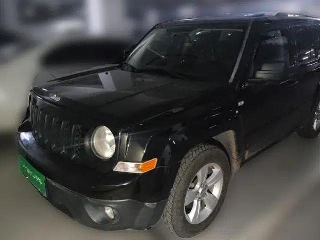Jeep Patriot 2014 2.4L Luxury Navigation Edition