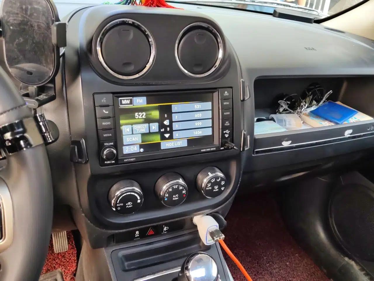 Jeep Patriot 2012 2.4 Sport Edition — миниатюра 13