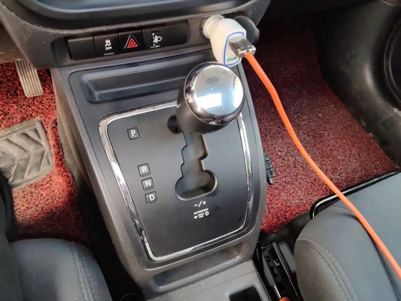 Jeep Patriot 2012 2.4 Sport Edition — миниатюра 14