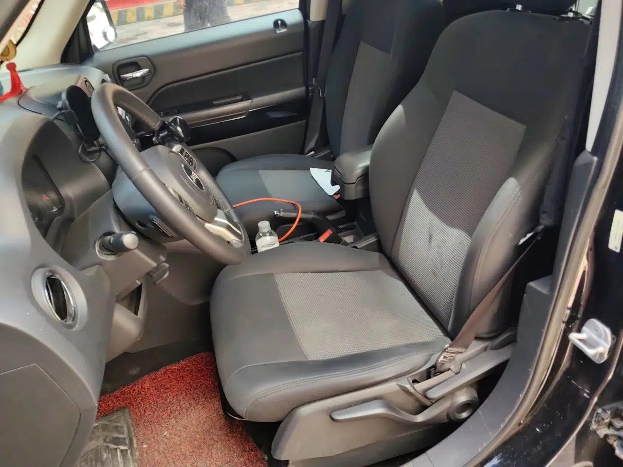 Jeep Patriot 2012 2.4 Sport Edition — миниатюра 15