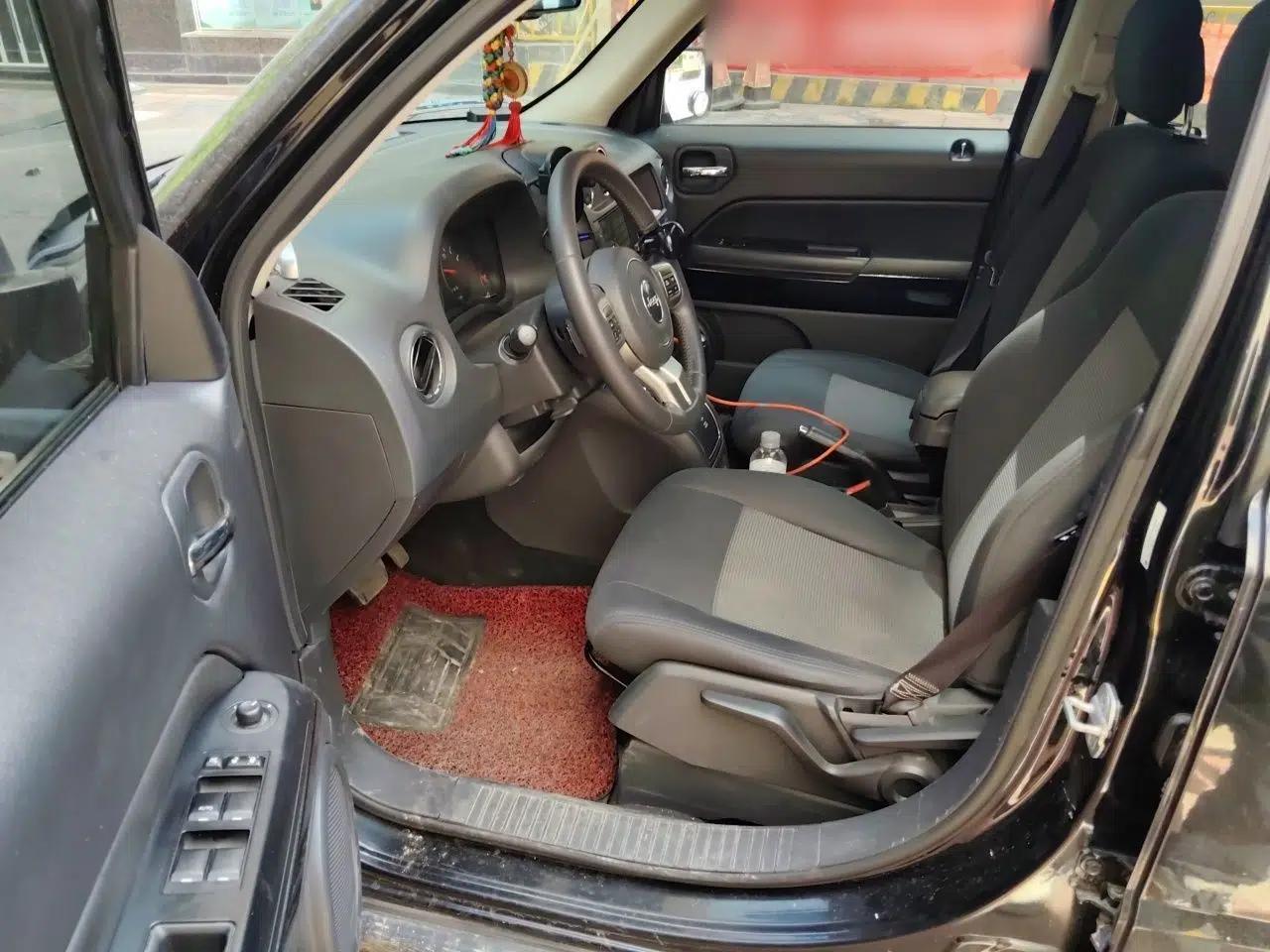 Jeep Patriot 2012 2.4 Sport Edition — миниатюра 16