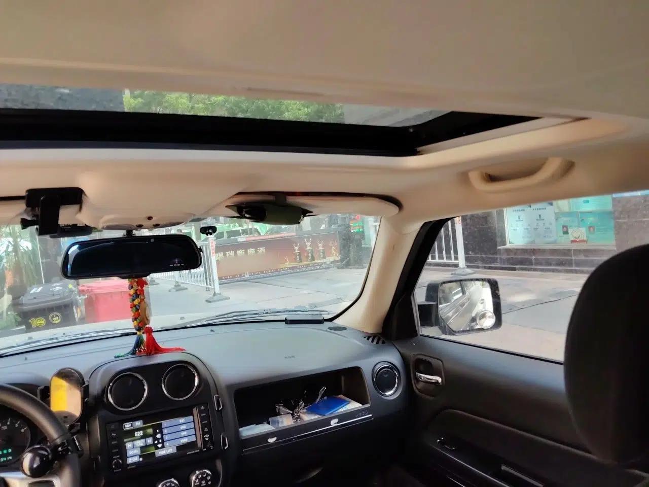 Jeep Patriot 2012 2.4 Sport Edition — миниатюра 18