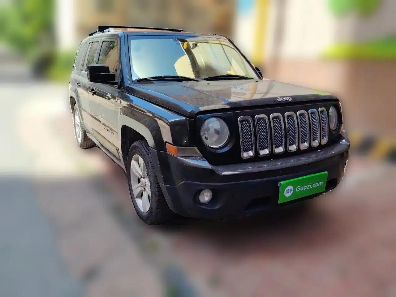 Jeep Patriot 2012 2.4 Sport Edition — миниатюра 3