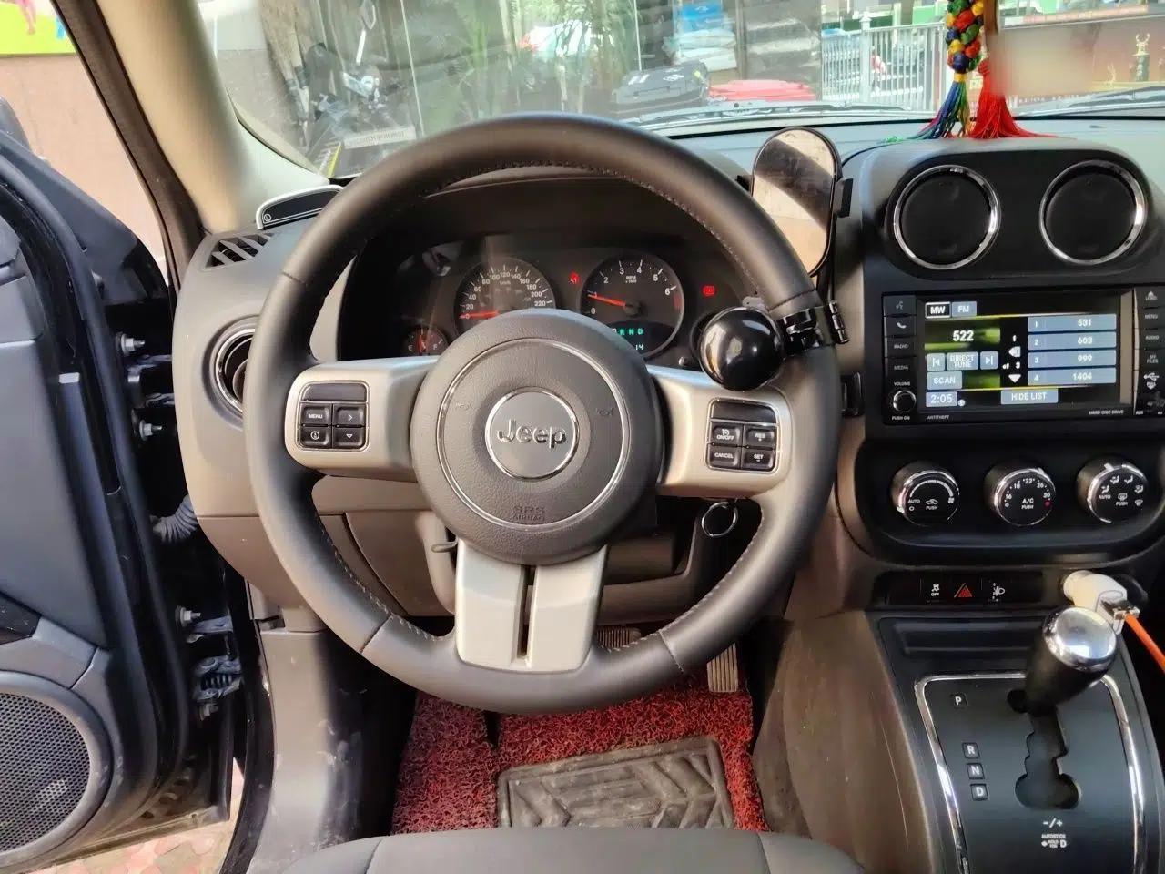 Jeep Patriot 2012 2.4 Sport Edition — миниатюра 10
