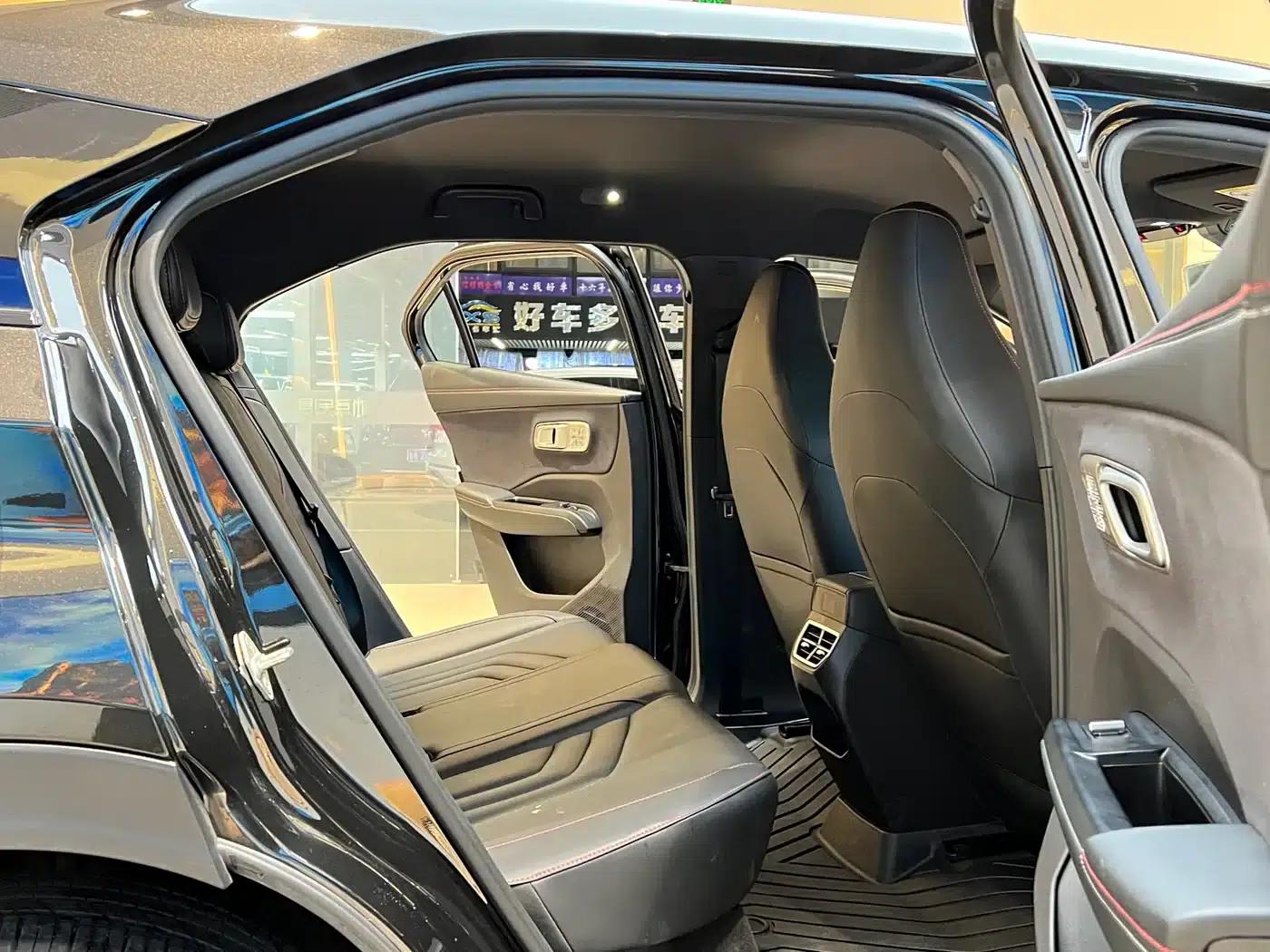 Nezha X 2024 Model 400 Premium Edition — миниатюра 10