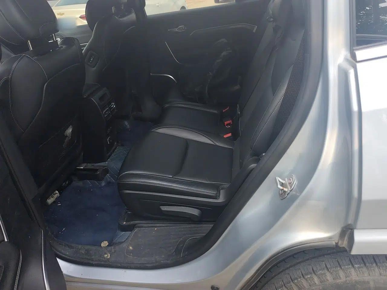Jeep Commander PHEV 2020 2.0T Plug-in Hybrid Enjoyment Version — миниатюра 17
