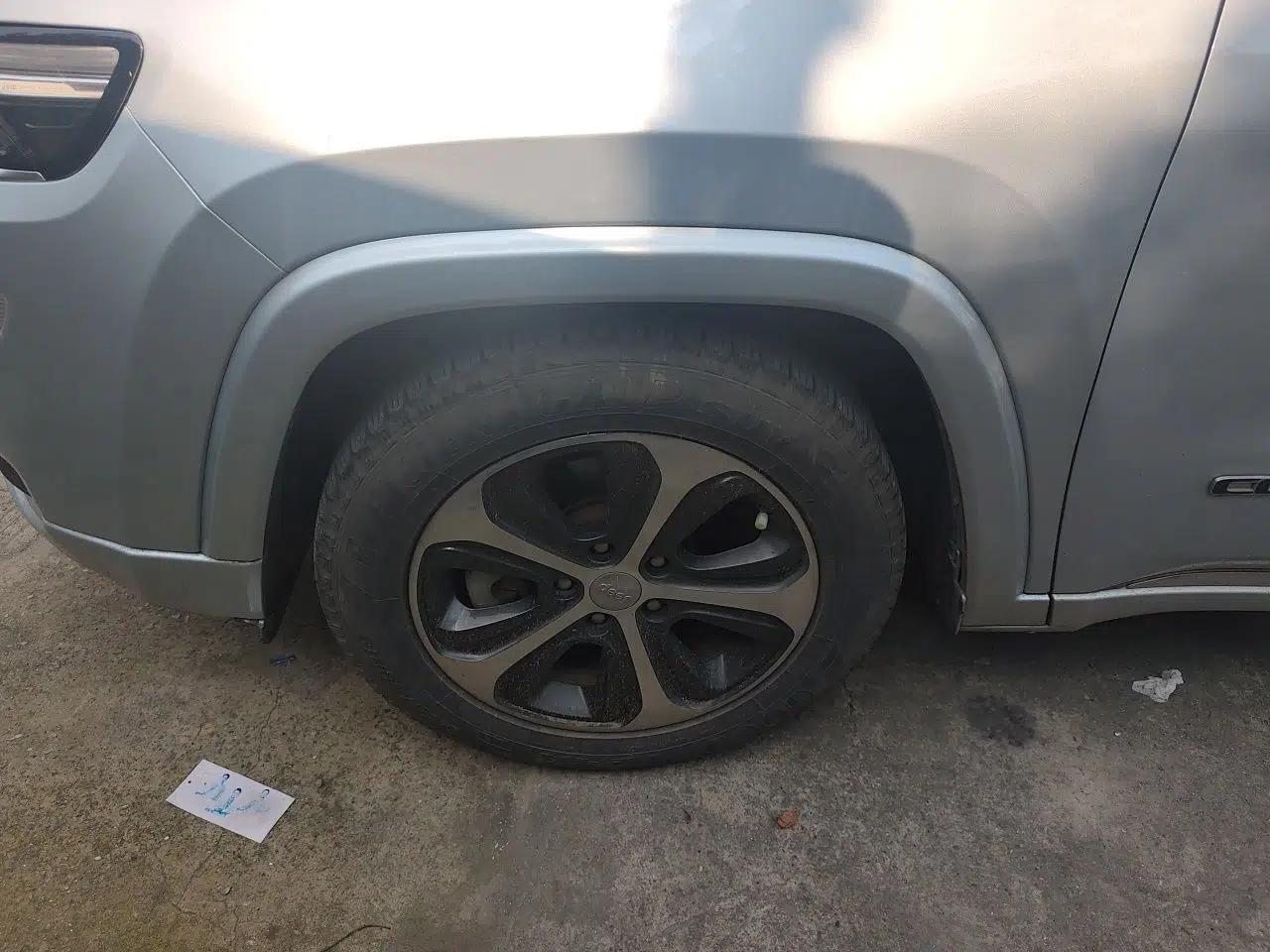 Jeep Commander PHEV 2020 2.0T Plug-in Hybrid Enjoyment Version — миниатюра 8