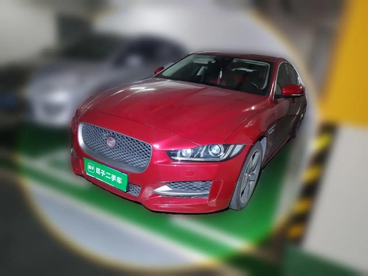 Jaguar XE 2017 2.0T 200 PS R-Sport — миниатюра 1