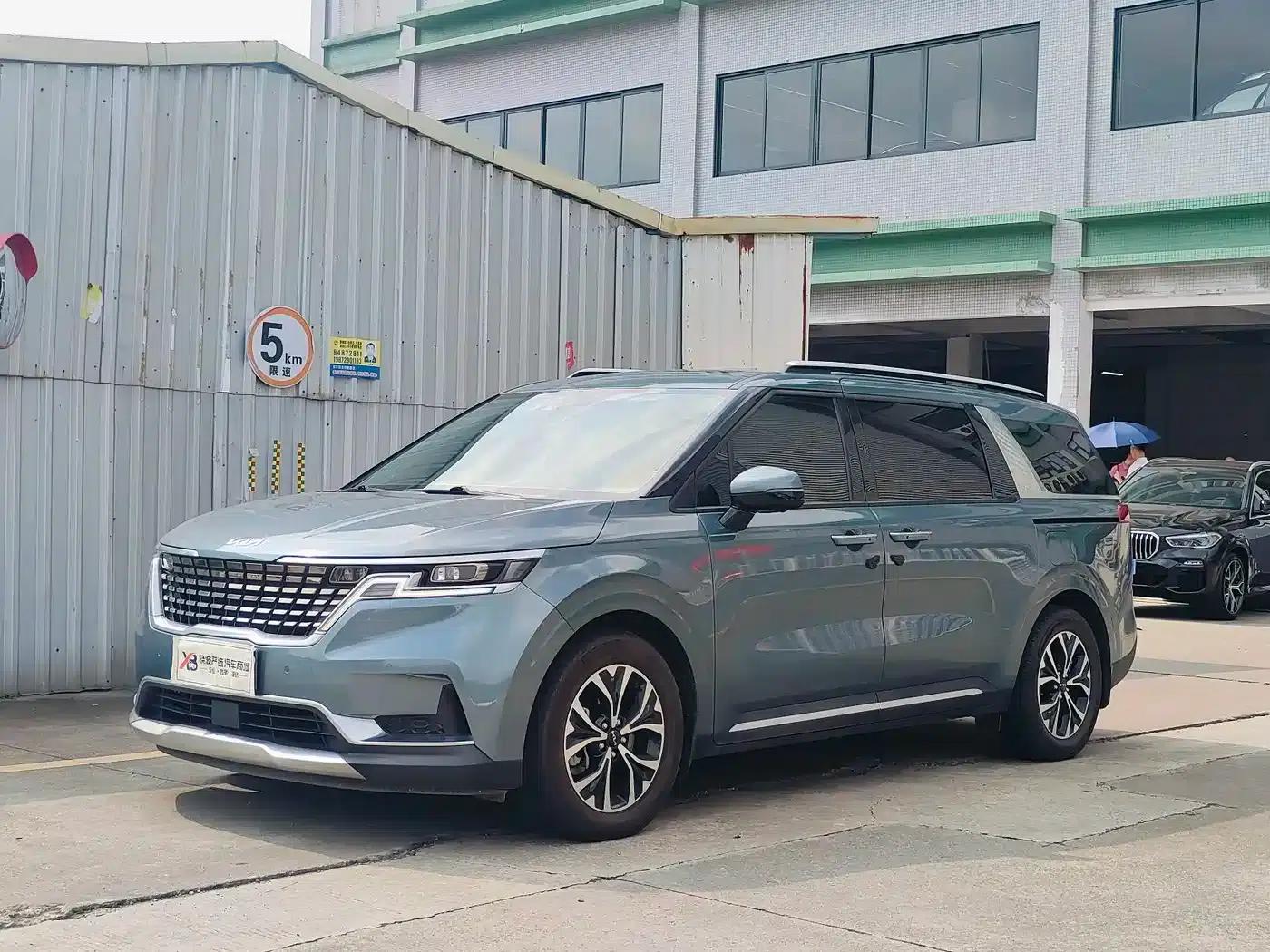 Carnival 2021 2.0T Flagship Edition — миниатюра 1