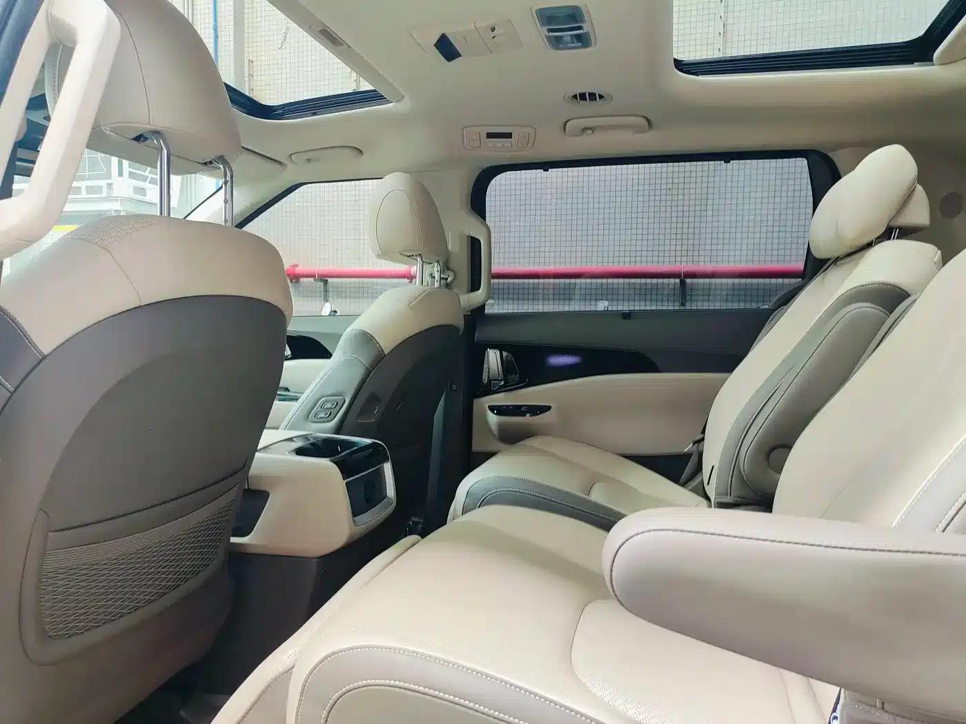 Carnival 2021 2.0T Flagship Edition — миниатюра 8