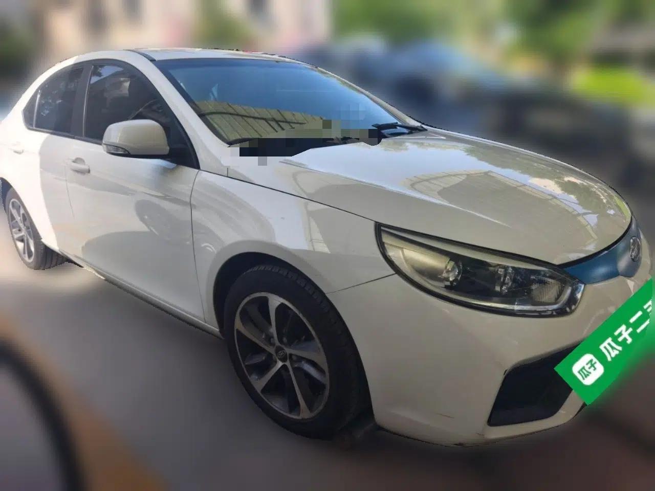 JAC Group iEVA50 2018 Luxury Model — миниатюра 3