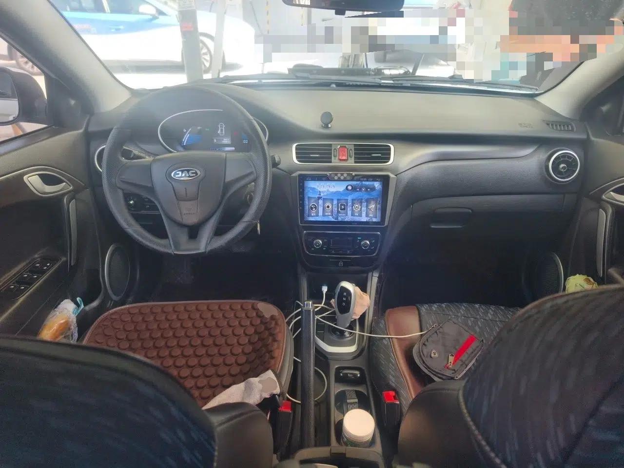 JAC Group iEVA50 2018 Luxury Model — миниатюра 9