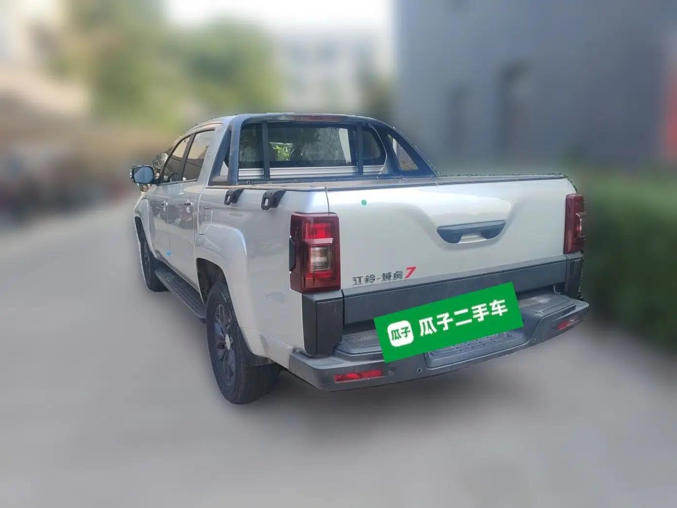 JMC Yuhu 7 2022 2.0T Manual Diesel Two-Wheel Drive Comfort Version Standard Wheelbase — миниатюра 4