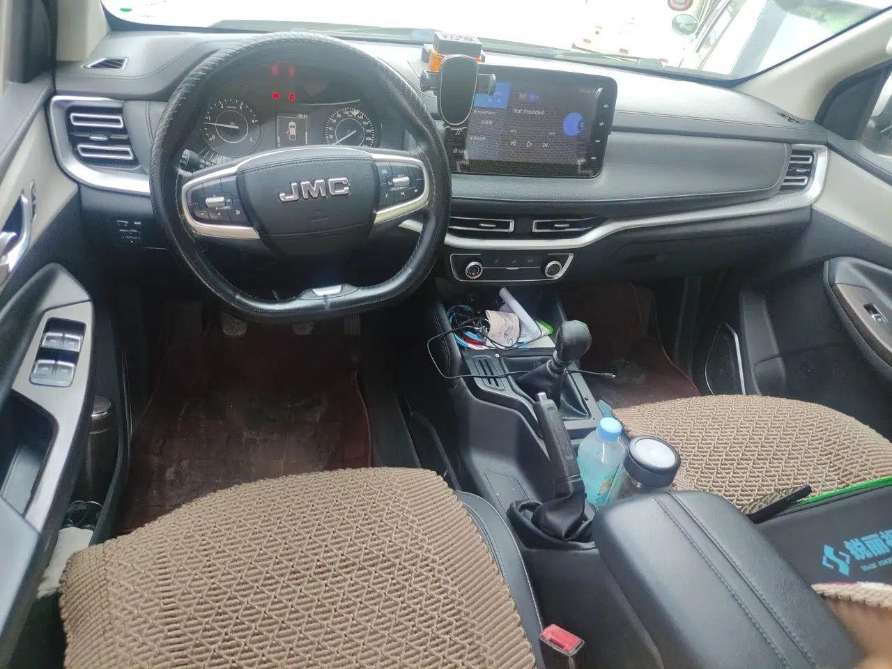 JMC Yuhu 7 2022 2.0T Manual Diesel Two-Wheel Drive Comfort Version Standard Wheelbase — миниатюра 9