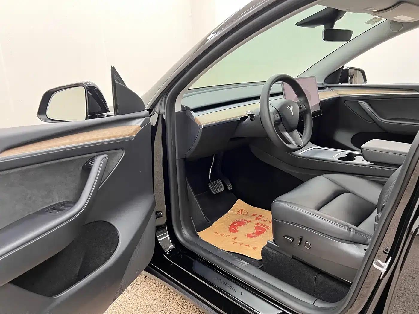 Model Y 2022 Facelift Long Range All-Wheel Drive Version — миниатюра 14