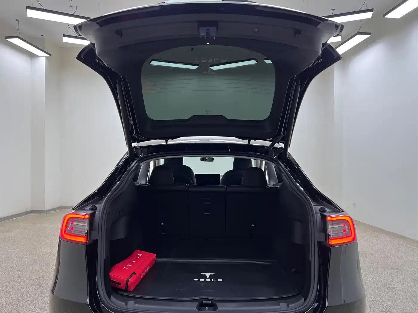 Model Y 2022 Facelift Long Range All-Wheel Drive Version — миниатюра 31