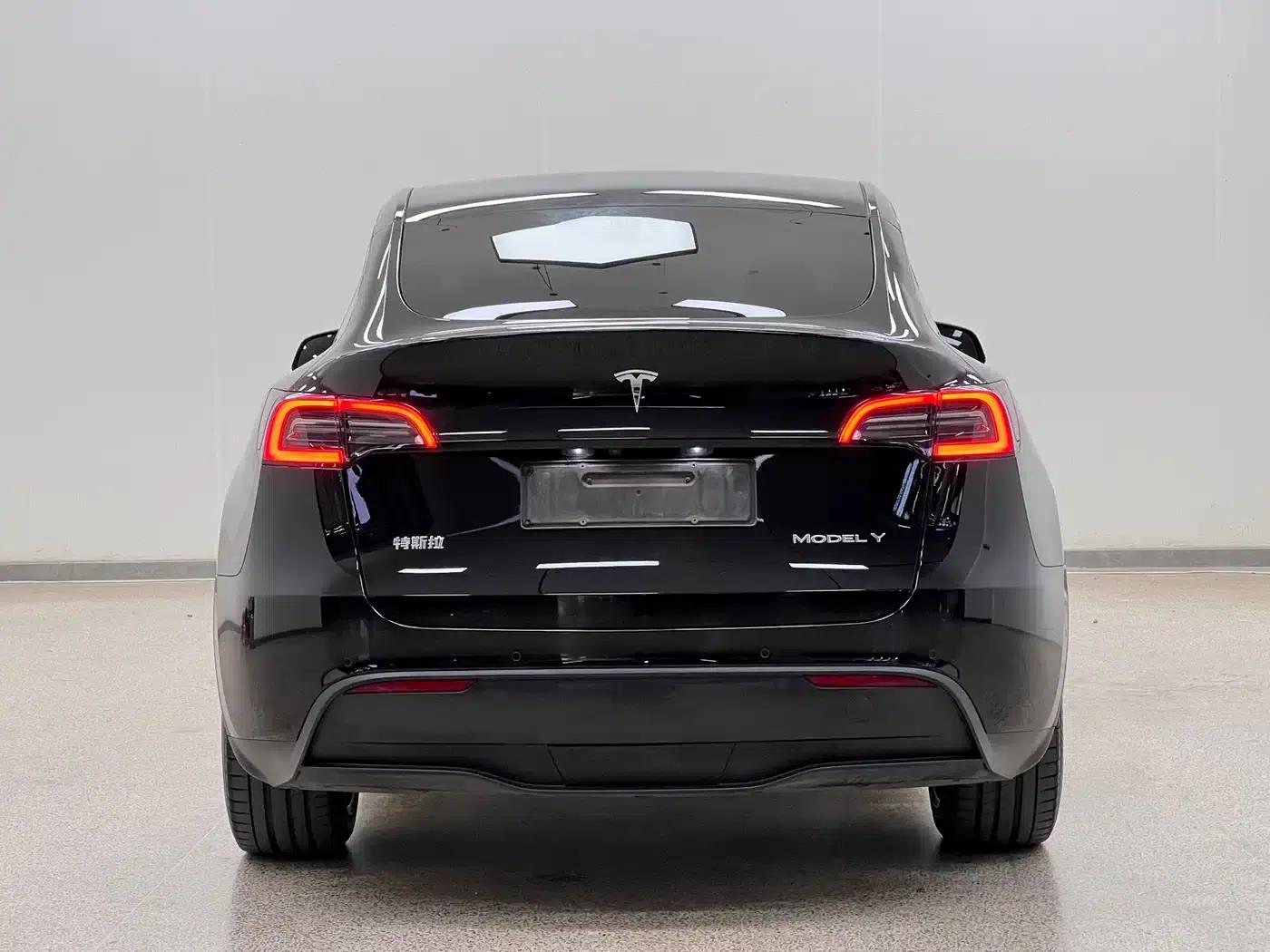 Model Y 2022 Facelift Long Range All-Wheel Drive Version — миниатюра 6