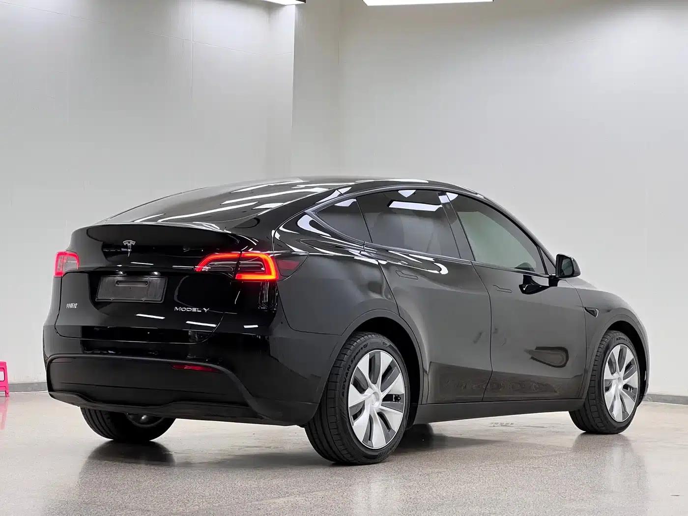 Model Y 2022 Facelift Long Range All-Wheel Drive Version — миниатюра 7