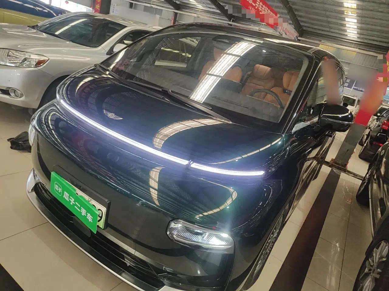 Geely Galaxy LEVC L380 2024 140-Degree 6-Seater All-Wheel-Drive Ultra — миниатюра 1