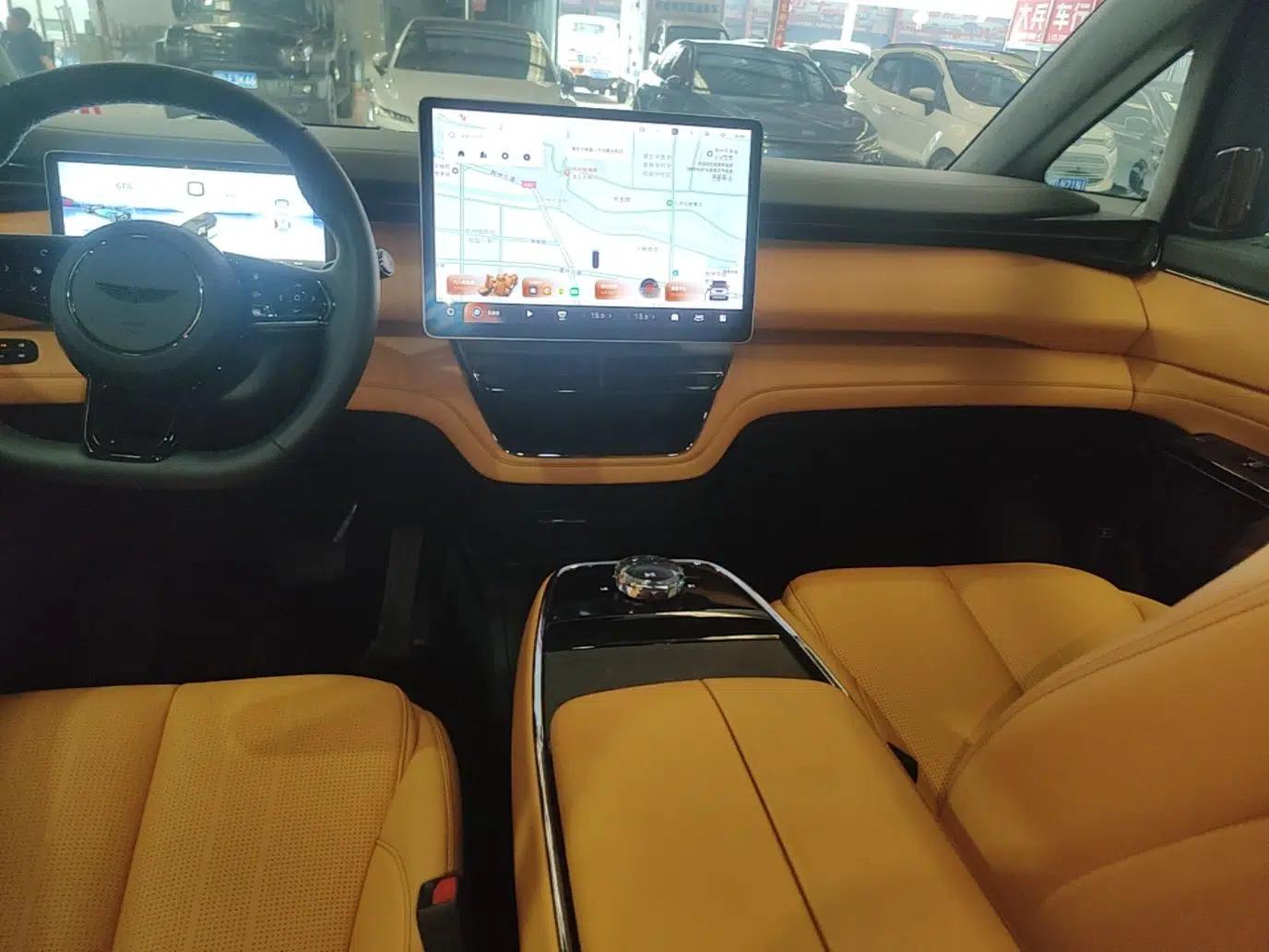 Geely Galaxy LEVC L380 2024 140-Degree 6-Seater All-Wheel-Drive Ultra — миниатюра 15