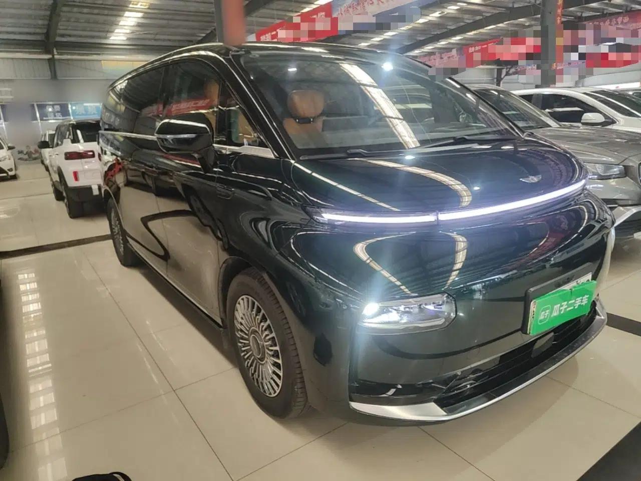 Geely Galaxy LEVC L380 2024 140-Degree 6-Seater All-Wheel-Drive Ultra — миниатюра 3