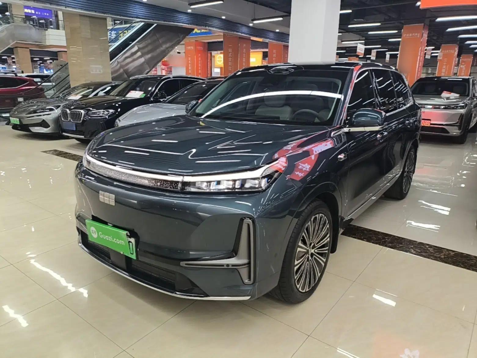 Geely Galaxy M9 2025 Model 210km Four-Wheel-Drive Leading Edition — миниатюра 1