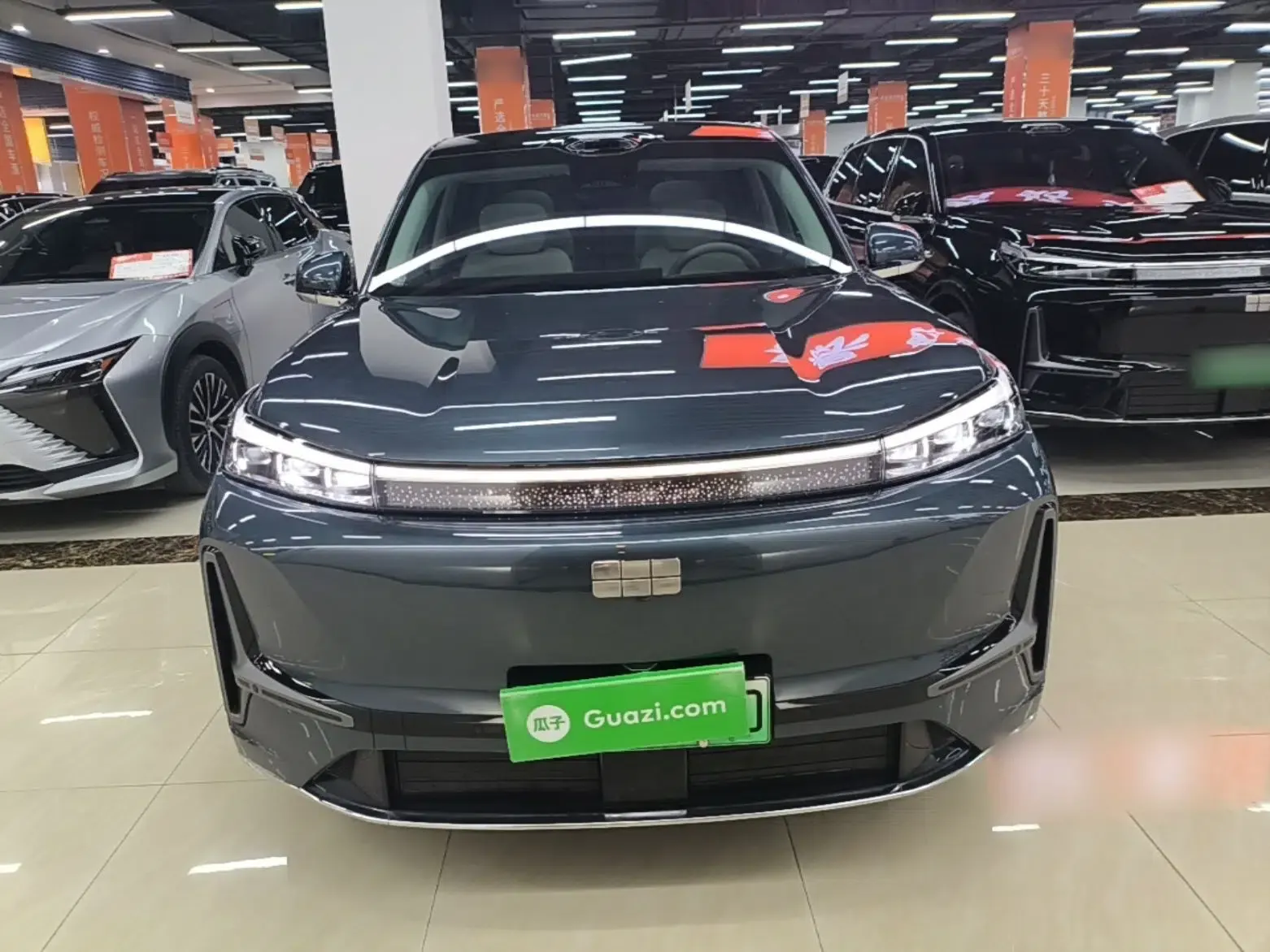 Geely Galaxy M9 2025 Model 210km Four-Wheel-Drive Leading Edition — миниатюра 2