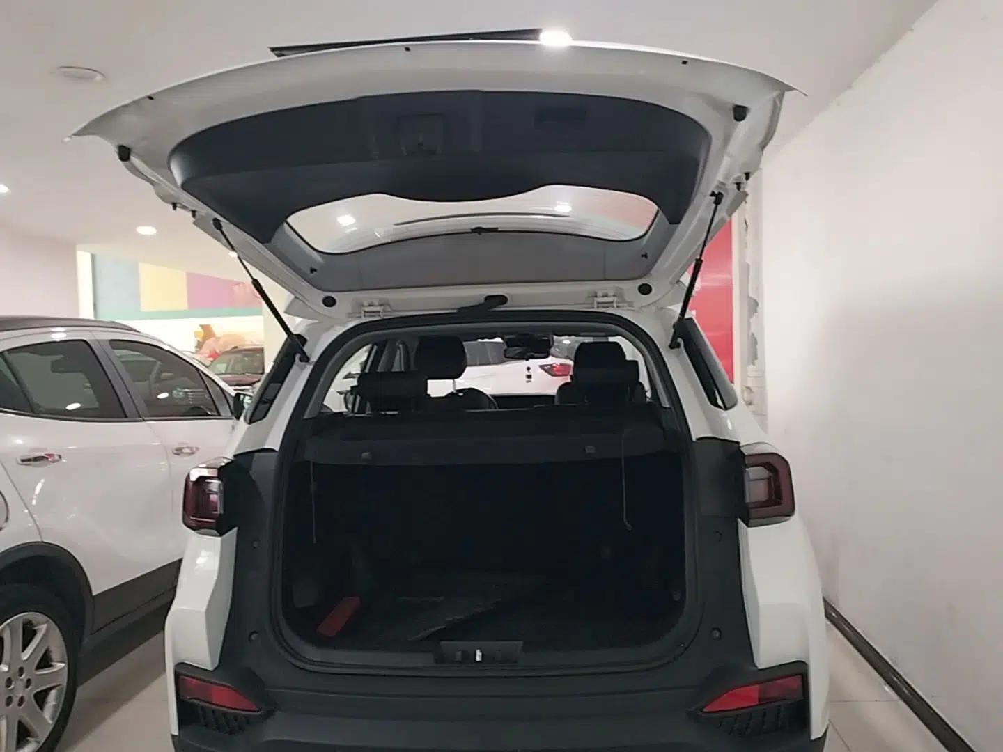 Cowin Xuanjie 2020 1.5L CVT Zhaо — миниатюра 22