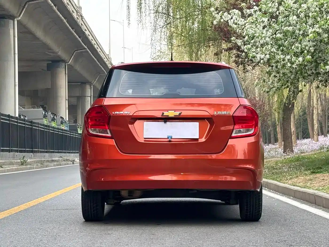 Chevrolet Aveo RV 2016 1.5L Manual Comfort Edition — миниатюра 5