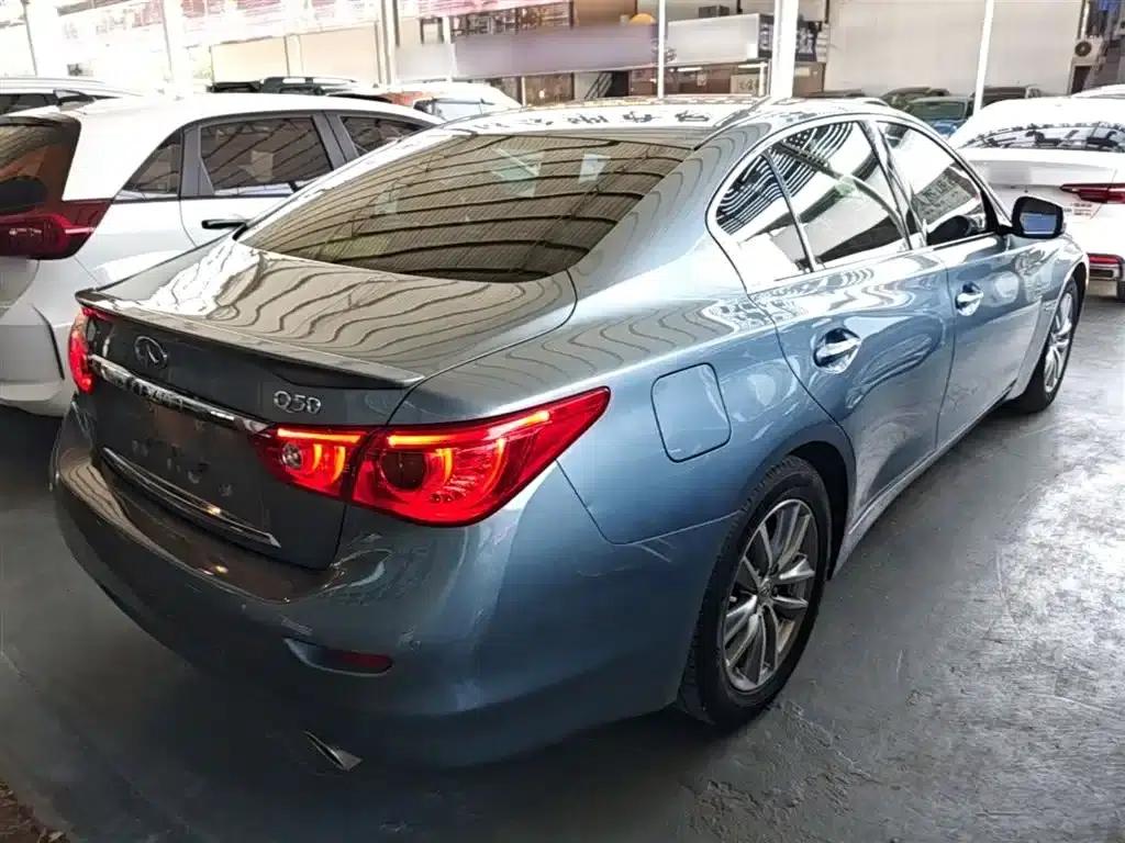 Infiniti Q50 2014 2.0T Comfort Edition — миниатюра 7