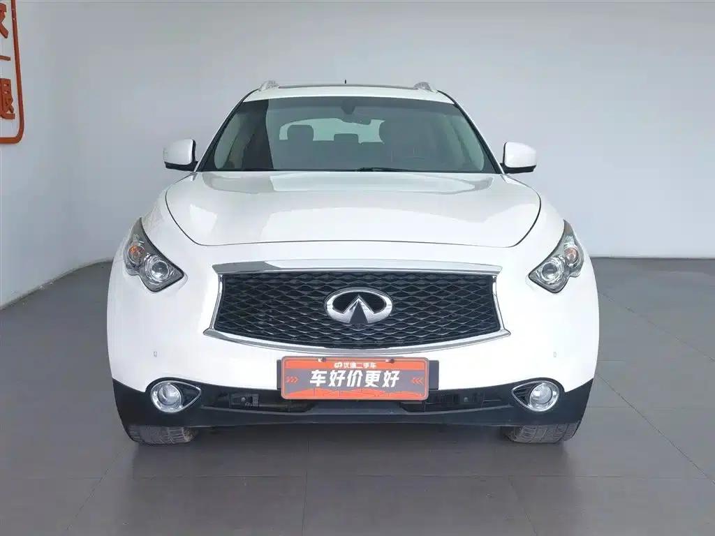 Infiniti QX70 2018 3.7L Automatic — миниатюра 2