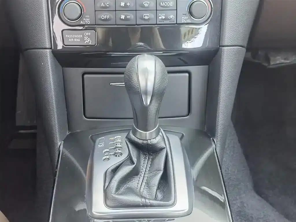 Infiniti QX70 2018 3.7L Automatic — миниатюра 13