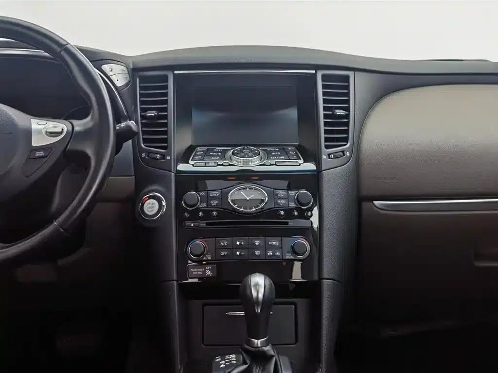 Infiniti QX70 2018 3.7L Automatic — миниатюра 18
