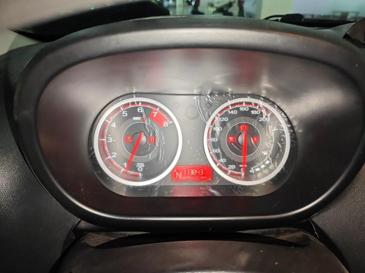 MG 3SW 2015 1.5L AMT Elite Model — миниатюра 11