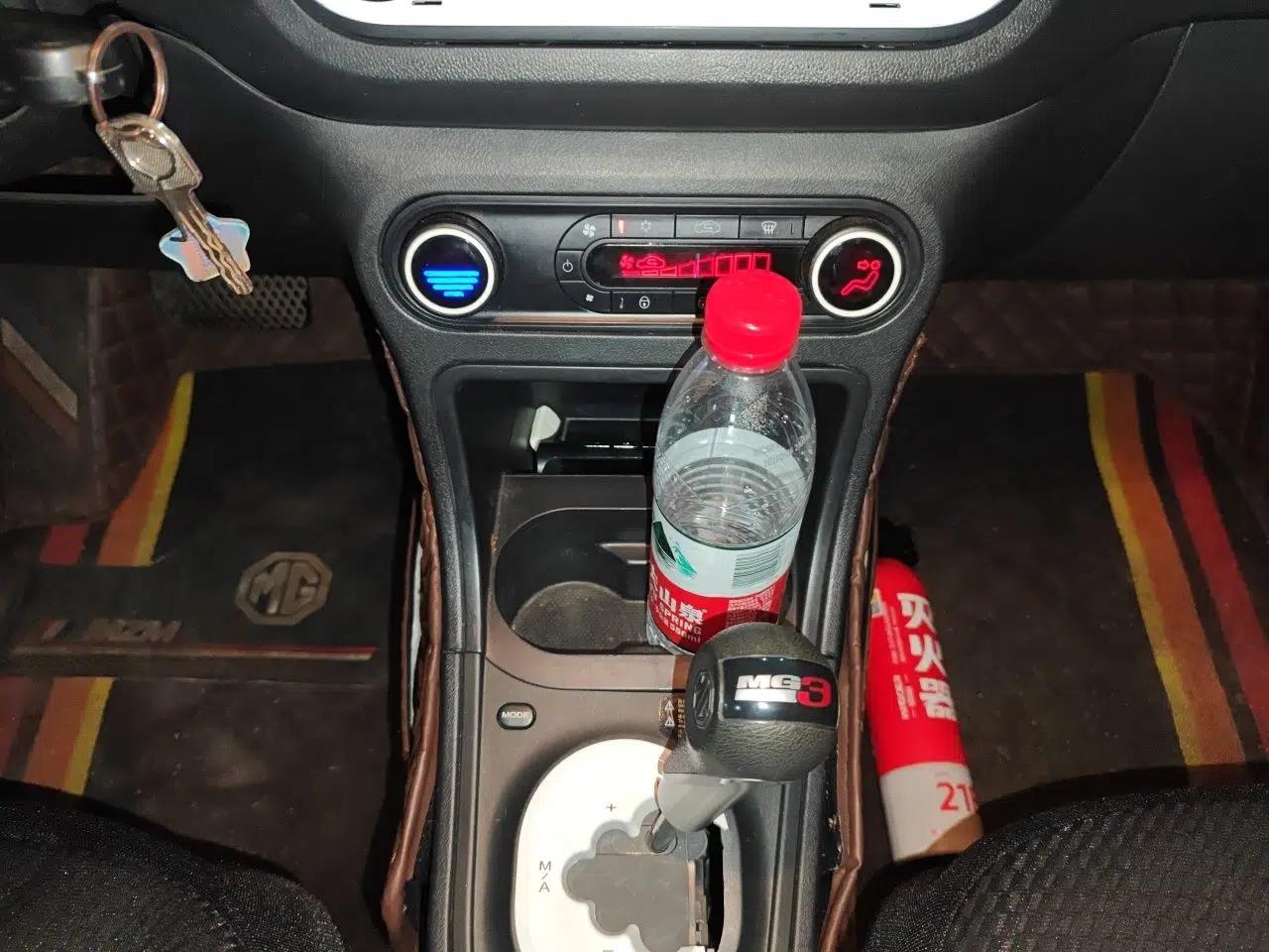 MG 3SW 2015 1.5L AMT Elite Model — миниатюра 14