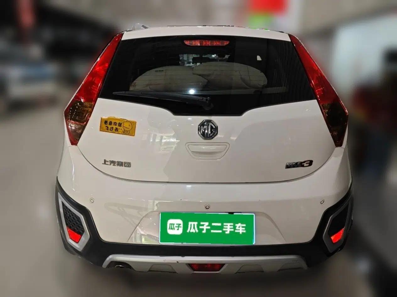 MG 3SW 2015 1.5L AMT Elite Model — миниатюра 5