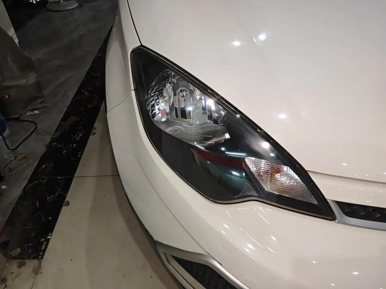 MG 3SW 2015 1.5L AMT Elite Model — миниатюра 7