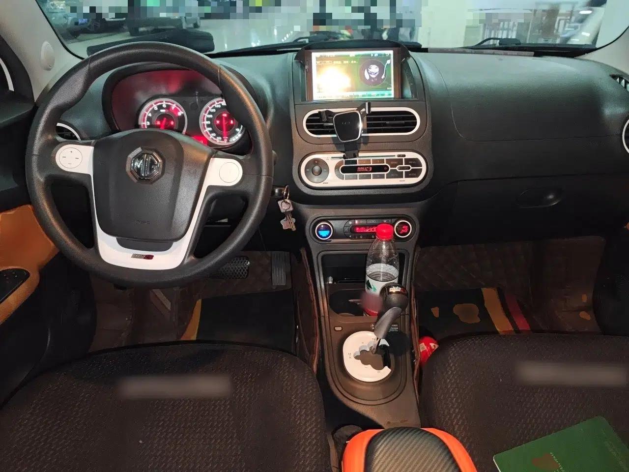 MG 3SW 2015 1.5L AMT Elite Model — миниатюра 9