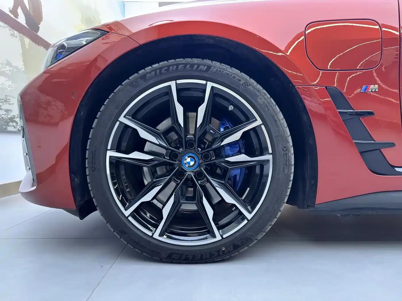 BMW i4 M 2023 M50 — миниатюра 9