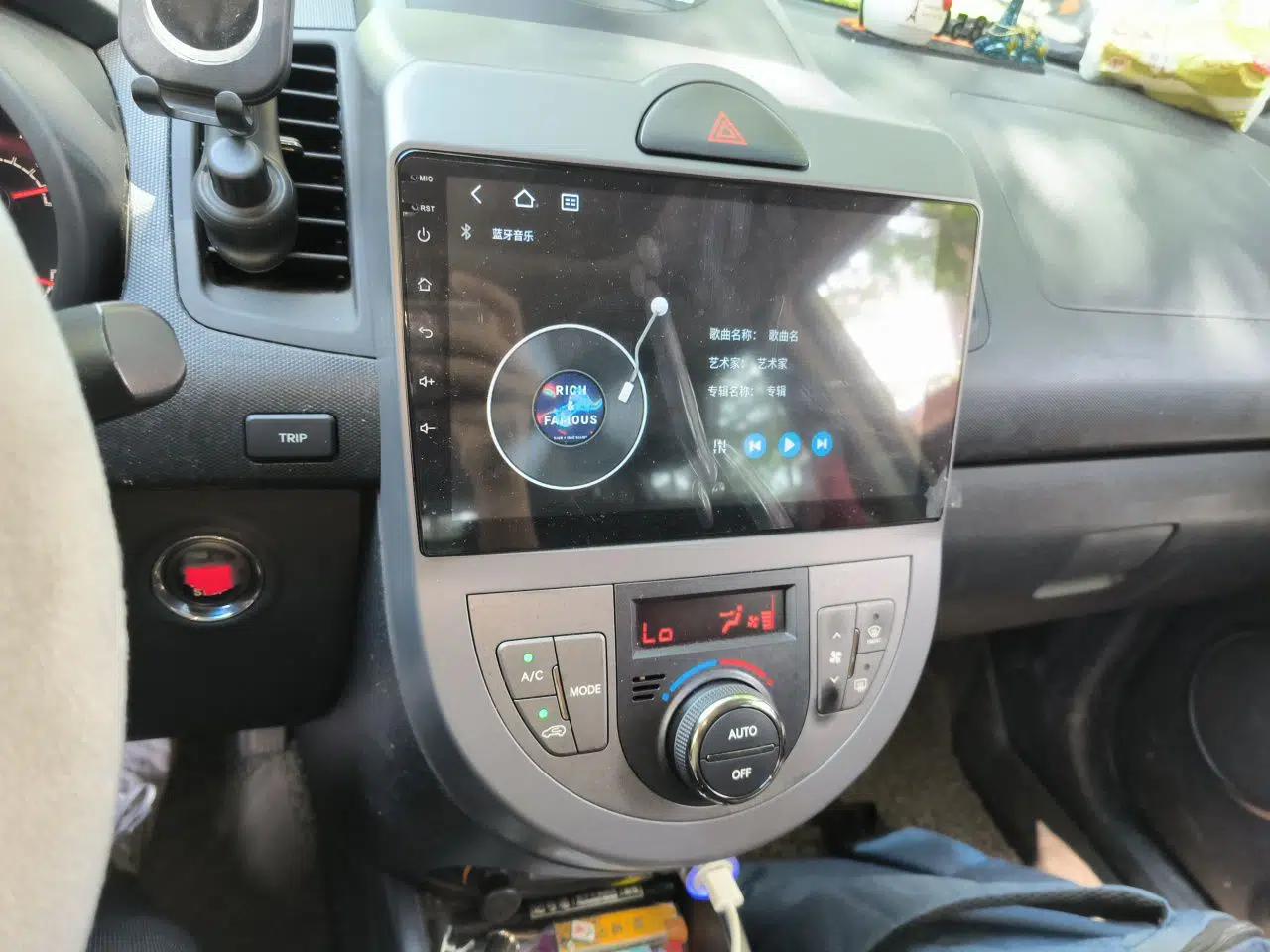 Kia Soul 2013 1.6L AT Premium — миниатюра 13