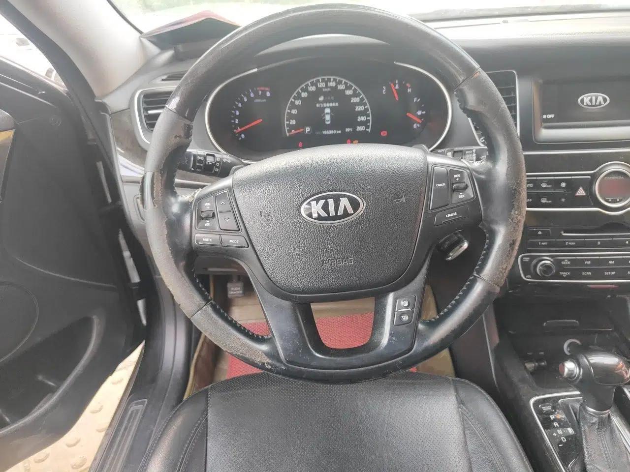 Kia Cadenza 2013 2.4L Business Sunroof Version China V Standard — миниатюра 10