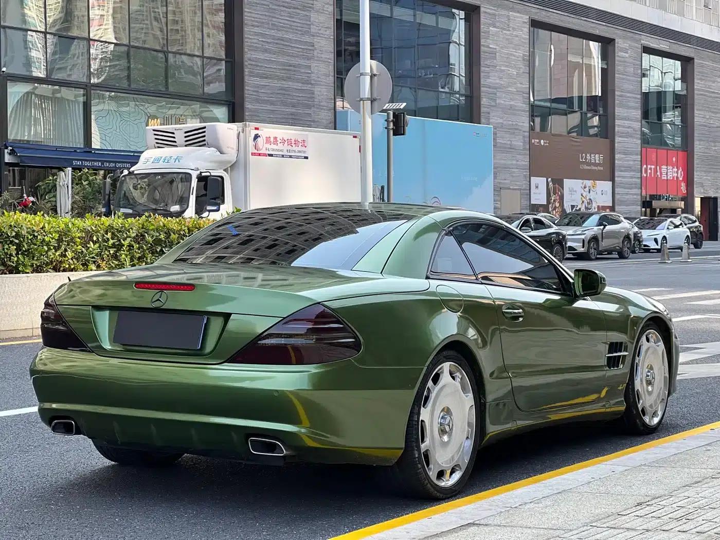 Mercedes-Benz SL-Class 2010 SL 300 — миниатюра 20
