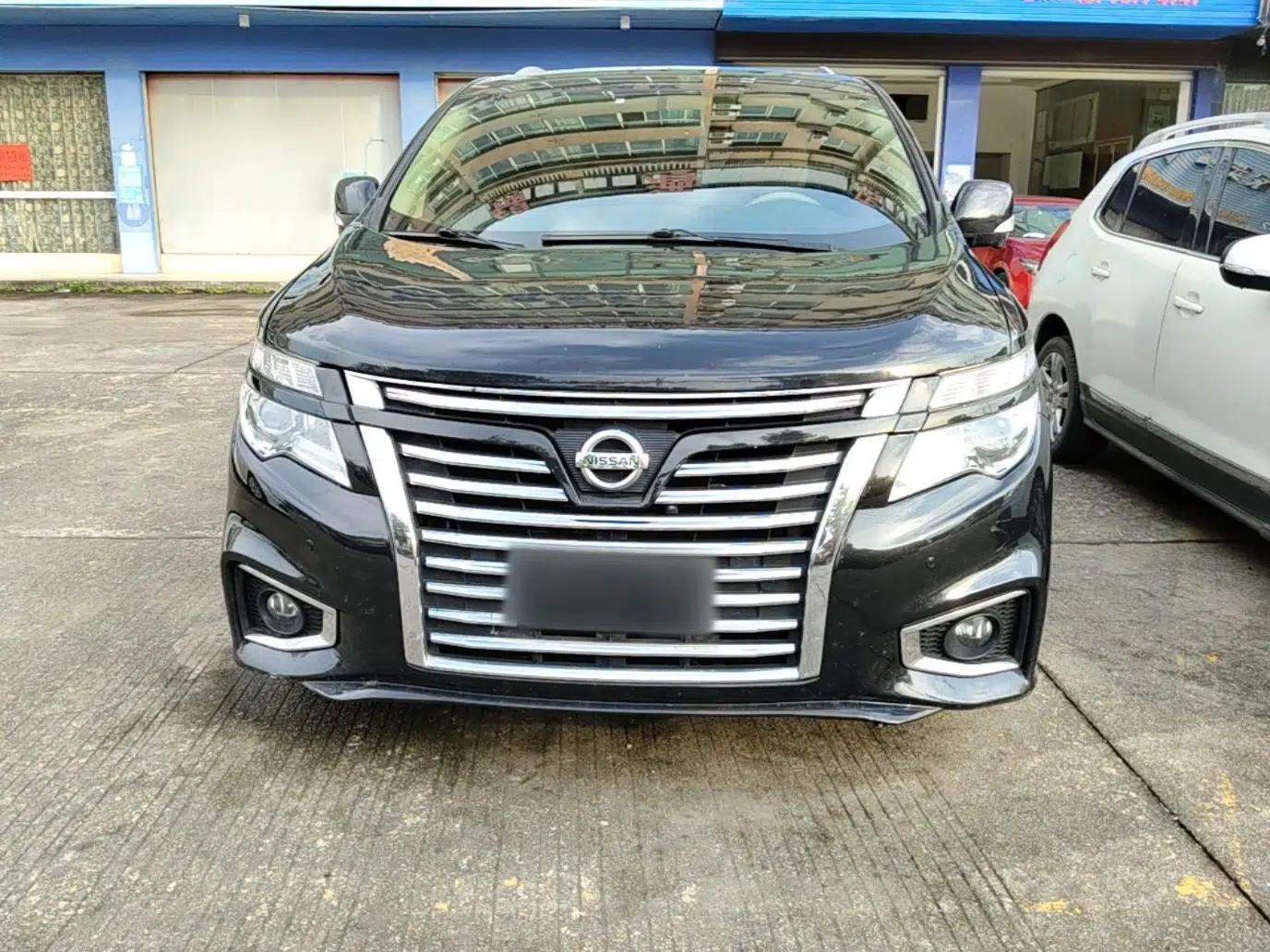 Nissan Quest 2015 3.5L SL — миниатюра 2