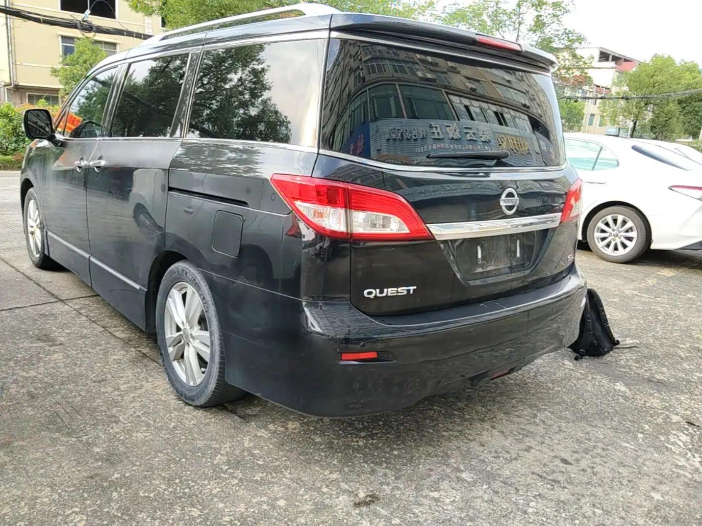 Nissan Quest 2015 3.5L SL — миниатюра 4