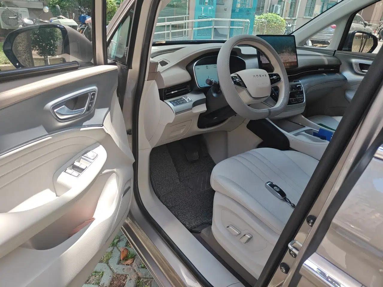 Roewe iMAX8 New Energy 2025 1.5T DMH Lu Zun Deluxe Edition — миниатюра 16