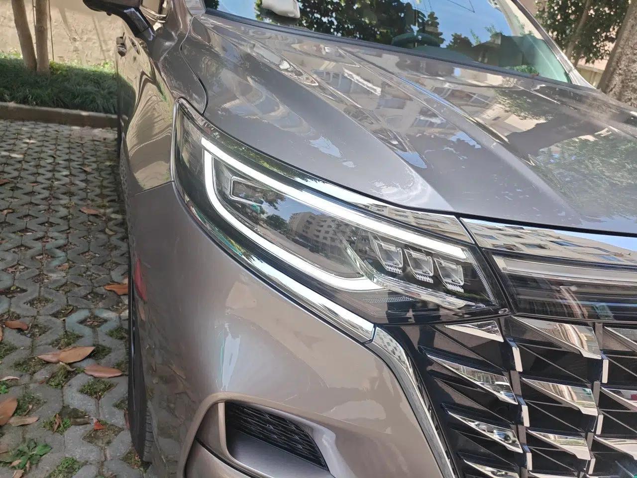 Roewe iMAX8 New Energy 2025 1.5T DMH Lu Zun Deluxe Edition — миниатюра 7