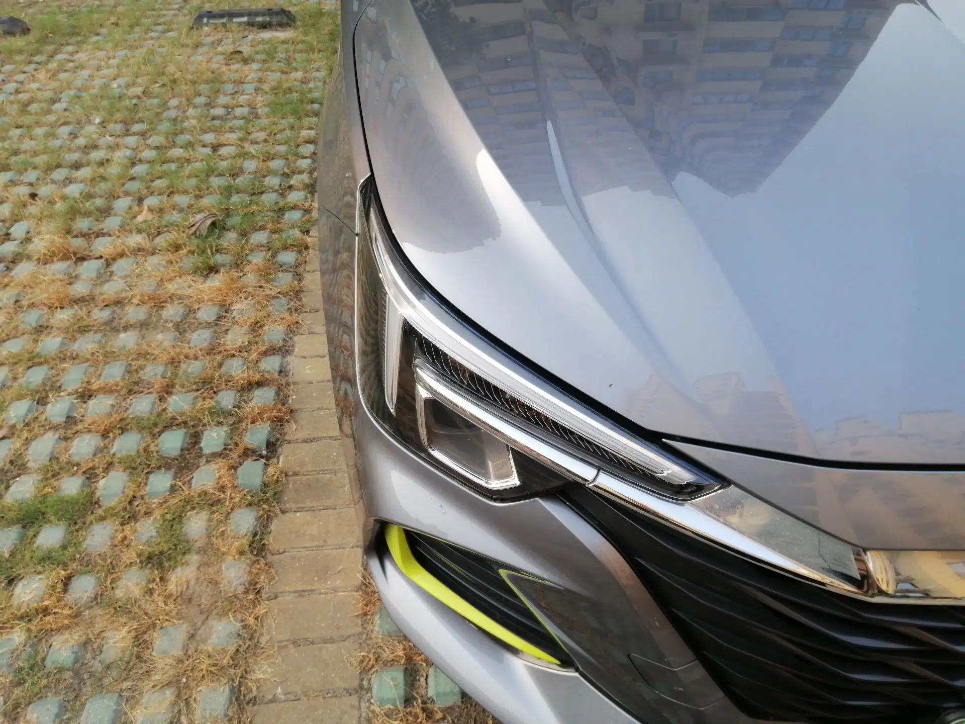 Roewe i6 MAX New Energy 2020 1.5T PHEV Cool & Spacious Skyroof Intelligent Drive Supreme Edition — миниатюра 7